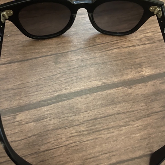 New Ray-Bans (Polarized Lenses) - Picture 6 of 7